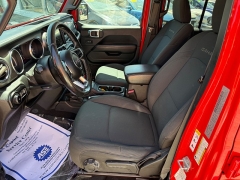 Used 2019 Jeep Wrangler Unlimited 4d SUV 4WD Sahara at Capitol Car Credit near Rantoul, IL