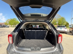 Used 2022  Ford Explorer XLT 4WD at Capitol Car Credit near Rantoul&comma; IL