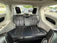 Used 2017  Chrysler Pacifica 4d Wagon Limited at Capitol Car Credit near Rantoul&comma; IL