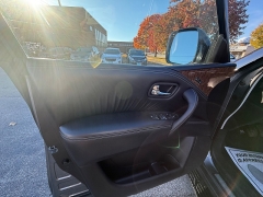 Used 2017  INFINITI QX80 4d SUV AWD at Capitol Car Credit near Rantoul, IL