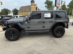 Used 2020  Jeep Wrangler Unlimited 4d SUV 4WD Sport at Capitol Car Credit near Rantoul&comma; IL