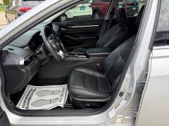 Used 2023  Nissan Altima 2&period;5 SL Sedan at Capitol Car Credit near Rantoul&comma; IL