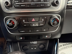 Used 2014  Kia Sorento 4d SUV AWD SX Limited at Capitol Car Credit near Rantoul&comma; IL