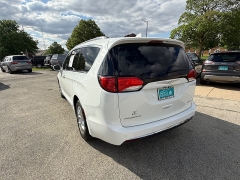 Used 2017  Chrysler Pacifica 4d Wagon Limited at Capitol Car Credit near Rantoul&comma; IL