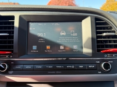 Used 2017  Hyundai Elantra 4d Sedan SE Auto at Capitol Car Credit near Rantoul, IL