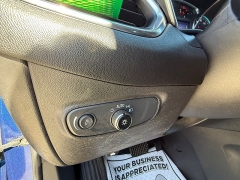 Used 2022  Chevrolet Equinox FWD 4dr LT w/1LT at Capitol Car Credit near Rantoul, IL