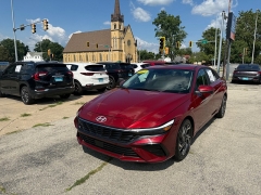  2024 Hyundai Elantra Limited IVT at Capitol Car Credit near Rantoul&comma; IL