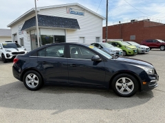 Used 2016  Chevrolet Cruze Limited 4d Sedan LT w&sol;1LT Auto at Capitol Car Credit near Rantoul&comma; IL