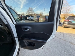 Used 2021  Jeep Compass Trailhawk 4x4 at Capitol Car Credit near Rantoul&comma; IL