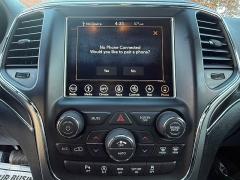 Used 2018  Jeep Grand Cherokee 4d SUV 4WD Limited V6 at Capitol Car Credit near Rantoul, IL