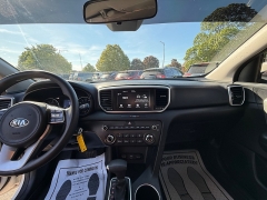 Used 2020  Kia Sportage 4d SUV AWD LX w&sol;Popular Pkg at Capitol Car Credit near Rantoul&comma; IL