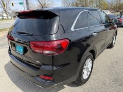Used 2020 Kia Sorento 4d SUV FWD LX I4 at Capitol Car Credit near Rantoul, IL