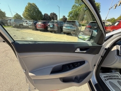 Used 2019  Hyundai Tucson 4d SUV AWD SE at Capitol Car Credit near Rantoul&comma; IL