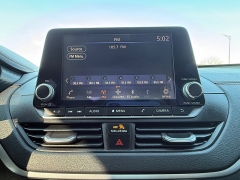 Used 2020  Nissan Altima 4d Sedan FWD 2&period;5L SR at Capitol Car Credit near Rantoul&comma; IL