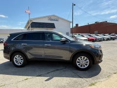 Used 2020 Kia Sorento 4d SUV FWD LX I4 at Capitol Car Credit near Rantoul, IL