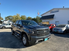 Used 2021  Chevrolet Silverado 1500 4WD Crew Cab 147" RST at Capitol Car Credit near Rantoul, IL