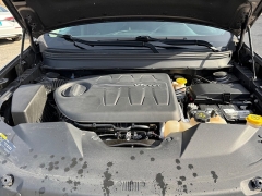 Used 2019  Jeep Cherokee 4d SUV 4WD Limited 3&period;2L at Capitol Car Credit near Rantoul&comma; IL