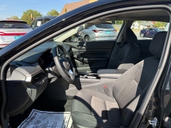 Used 2024  Nissan Altima 2.5 SV Sedan at Capitol Car Credit near Rantoul, IL