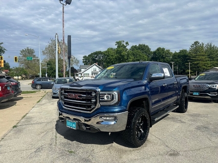 Used 2018 GMC Sierra 1500 4WD Crew Cab SLT at Capitol Car Credit near Rantoul, IL