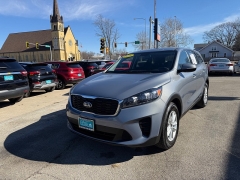 Used 2020  Kia Sorento 4d SUV FWD LX V6 at Capitol Car Credit near Rantoul&comma; IL