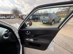 Used 2014  Nissan Juke 4d SUV AWD SL at Capitol Car Credit near Rantoul&comma; IL