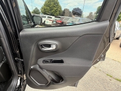 Used 2021 Jeep Renegade Jeepster 4x4 at Capitol Car Credit near Rantoul, IL