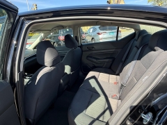 Used 2024  Nissan Altima 2.5 SV Sedan at Capitol Car Credit near Rantoul, IL