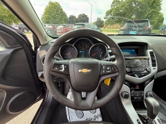 Used 2016  Chevrolet Cruze Limited 4d Sedan LT w&sol;1LT Auto at Capitol Car Credit near Rantoul&comma; IL