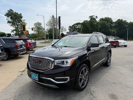 Used 2019 GMC Acadia 4d SUV FWD Denali at Capitol Car Credit near Rantoul, IL