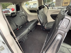 Used 2017  Chrysler Pacifica 4d Wagon Limited at Capitol Car Credit near Rantoul&comma; IL