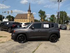 Used 2020  Jeep Renegade 4d SUV FWD Latitude Altitude at Capitol Car Credit near Rantoul&comma; IL