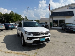 Used 2022  Jeep Compass Latitude 4x4 at Capitol Car Credit near Rantoul&comma; IL