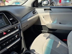 Used 2018 Hyundai Sonata 4d Sedan SE at Capitol Car Credit near Rantoul, IL