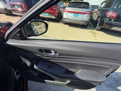 Used 2024  Nissan Altima 2.5 SV Sedan at Capitol Car Credit near Rantoul, IL