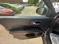 Used 2019  Jeep Compass 4d SUV 4WD Limited at Capitol Car Credit near Rantoul&comma; IL
