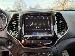 Used 2019  Jeep Cherokee 4d SUV 4WD Limited 3&period;2L at Capitol Car Credit near Rantoul&comma; IL
