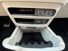 Used 2022  Chrysler Pacifica Touring L FWD at Capitol Car Credit near Rantoul, IL