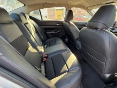 Used 2022  Nissan Altima 2.5 SR Sedan at Capitol Car Credit near Rantoul, IL