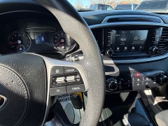 Used 2020  Kia Sorento 4d SUV FWD LX V6 at Capitol Car Credit near Rantoul&comma; IL
