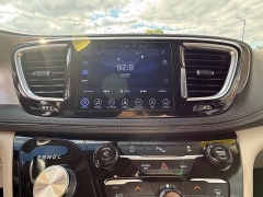 Used 2017  Chrysler Pacifica 4d Wagon Limited at Capitol Car Credit near Rantoul&comma; IL