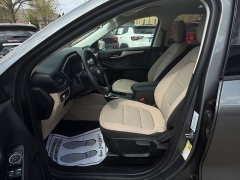 Used 2022  Ford Escape SE AWD at Capitol Car Credit near Rantoul&comma; IL