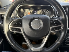 Used 2019  Jeep Cherokee 4d SUV 4WD Latitude Plus 2&period;4L at Capitol Car Credit near Rantoul&comma; IL