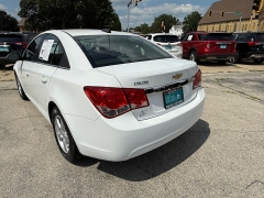 Used 2015  Chevrolet Cruze 4d Sedan LT w&sol;1LT Auto at Capitol Car Credit near Rantoul&comma; IL
