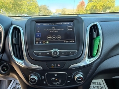 Used 2022  Chevrolet Equinox FWD 4dr LT w/1LT at Capitol Car Credit near Rantoul, IL