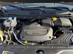 Used 2021  Chrysler Voyager L FWD at Capitol Car Credit near Rantoul, IL