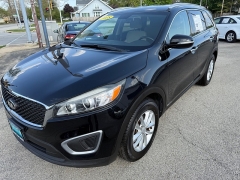 Used 2018 Kia Sorento 4d SUV AWD LX at Capitol Car Credit near Rantoul, IL