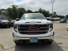 Used 2022 GMC Sierra 1500 4WD Crew Cab 147" SLT at Capitol Car Credit near Rantoul, IL