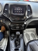 Used 2019  Jeep Cherokee 4d SUV 4WD Latitude Plus 2&period;4L at Capitol Car Credit near Rantoul&comma; IL