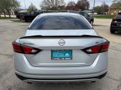 Used 2023  Nissan Altima 2&period;5 SL Sedan at Capitol Car Credit near Rantoul&comma; IL