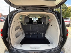 Used 2022  Chrysler Pacifica Touring L FWD at Capitol Car Credit near Rantoul, IL